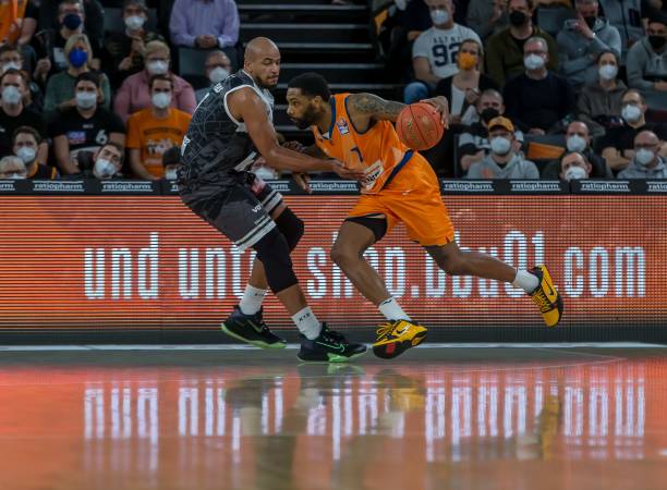 防守的风险 防守的风险